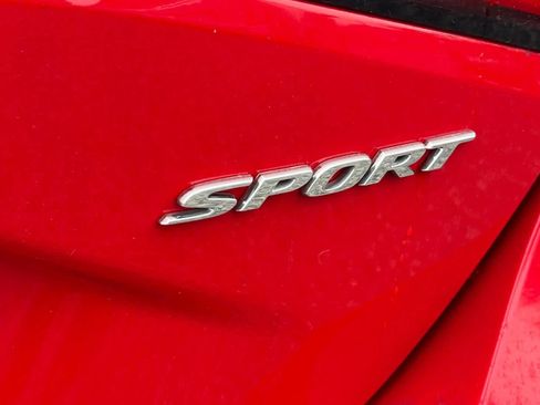 Used 2023 Honda Civic Sport image 4