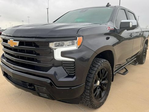 Used 2023 Chevrolet Silverado 1500 LT AWD/4WD image 11