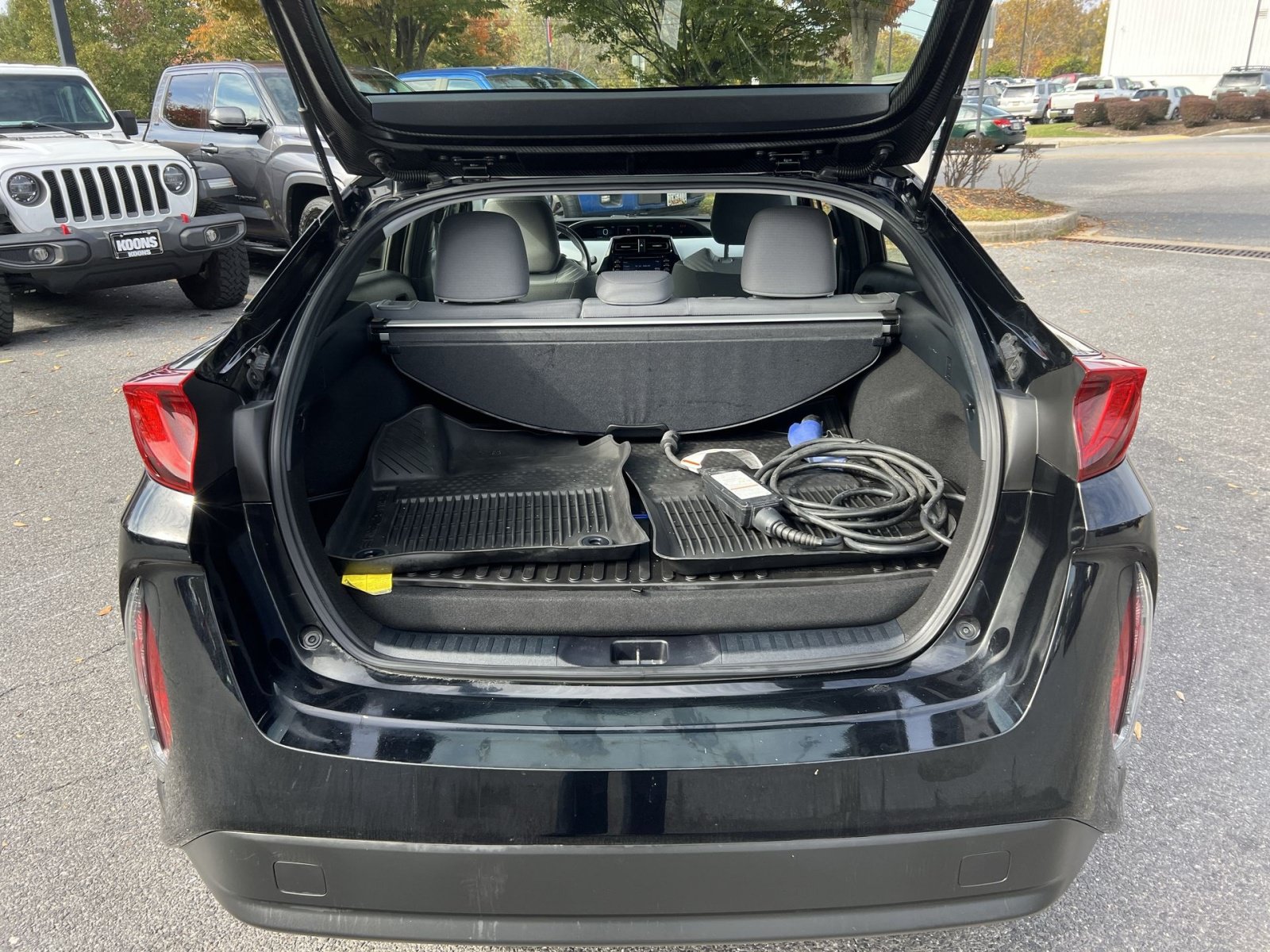 Used 2021 Toyota Prius Prime LE FWD image 23