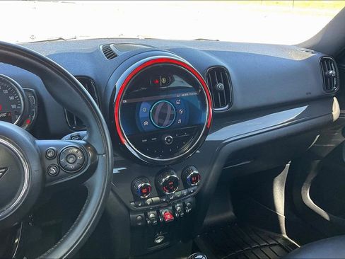 Used 2021 MINI Cooper Countryman FWD image 9