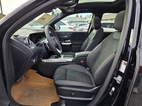 New 2026 Mercedes-Benz GLB 250 image 21