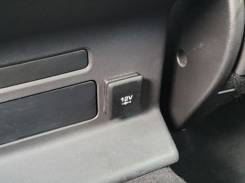 Used 2021 Land Rover Range Rover Velar R-Dynamic S image 15