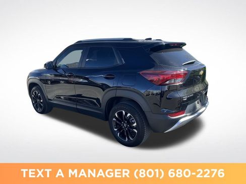 Used 2022 Chevrolet TrailBlazer LT w/ Convenience Package AWD/4WD image 3