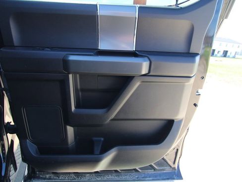 Used 2016 Ford F150 XLT w/ Equipment Group 302A Luxury image 41