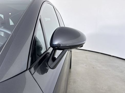 Certified 2026 Porsche Macan AWD/4WD image 12