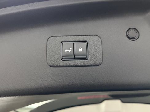 Used 2022 Nissan Armada Platinum w/ Captain's Chairs Package AWD/4WD image 28