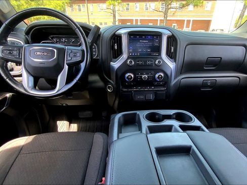 Used 2020 GMC Sierra 1500 Elevation w/ Elevation Value Package image 16