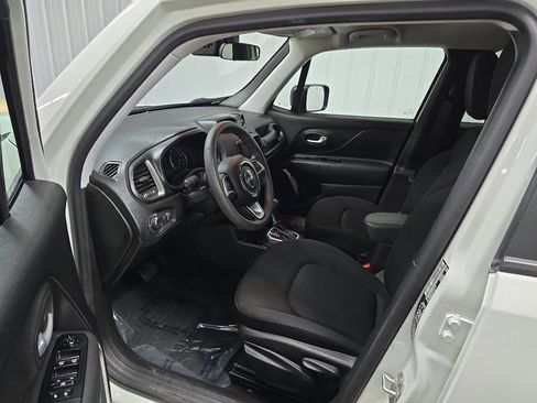 Used 2023 Jeep Renegade Latitude AWD/4WD image 28