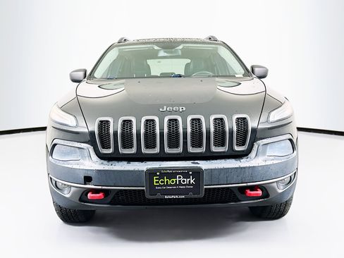 Used 2014 Jeep Cherokee Trailhawk w/ Leather Interior Group image 2
