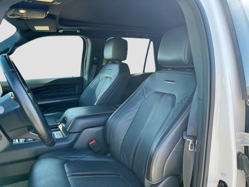 Used 2023 Ford Expedition Platinum AWD/4WD image 22