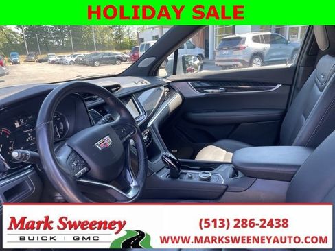Used 2024 Cadillac XT6 Premium Luxury image 13