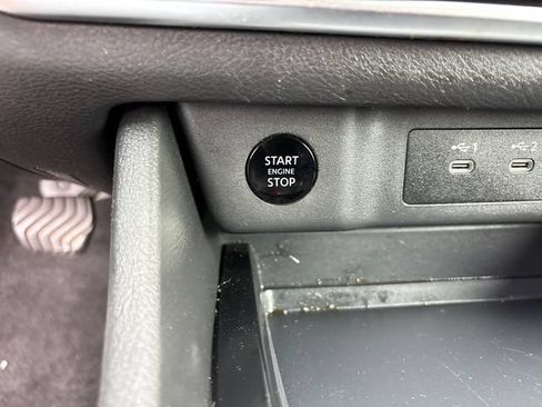 Used 2024 Nissan Rogue S FWD image 16
