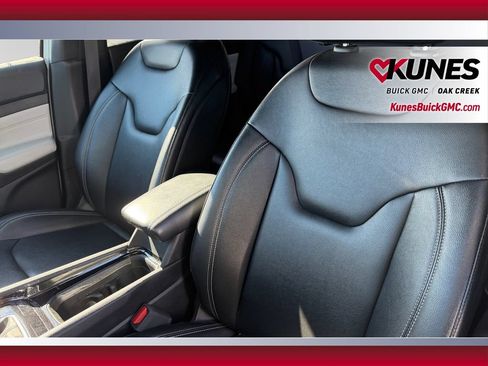 Used 2025 Jeep Compass Limited AWD/4WD image 18
