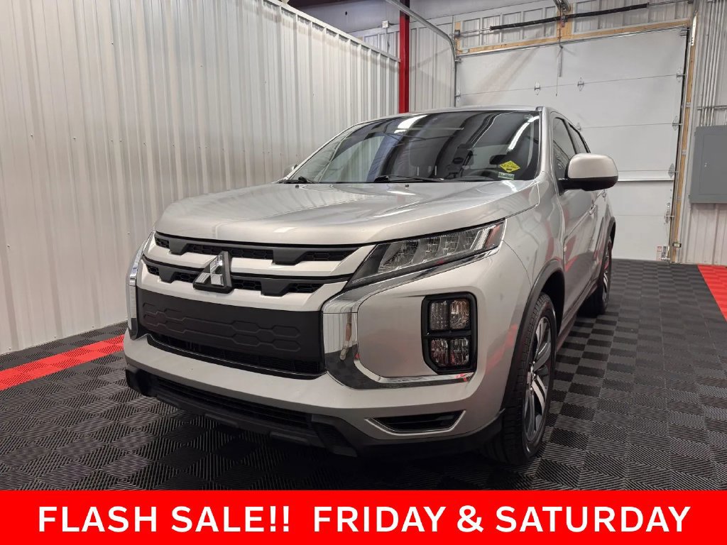 Used 2024 Mitsubishi Outlander Sport ES AWD/4WD image 9