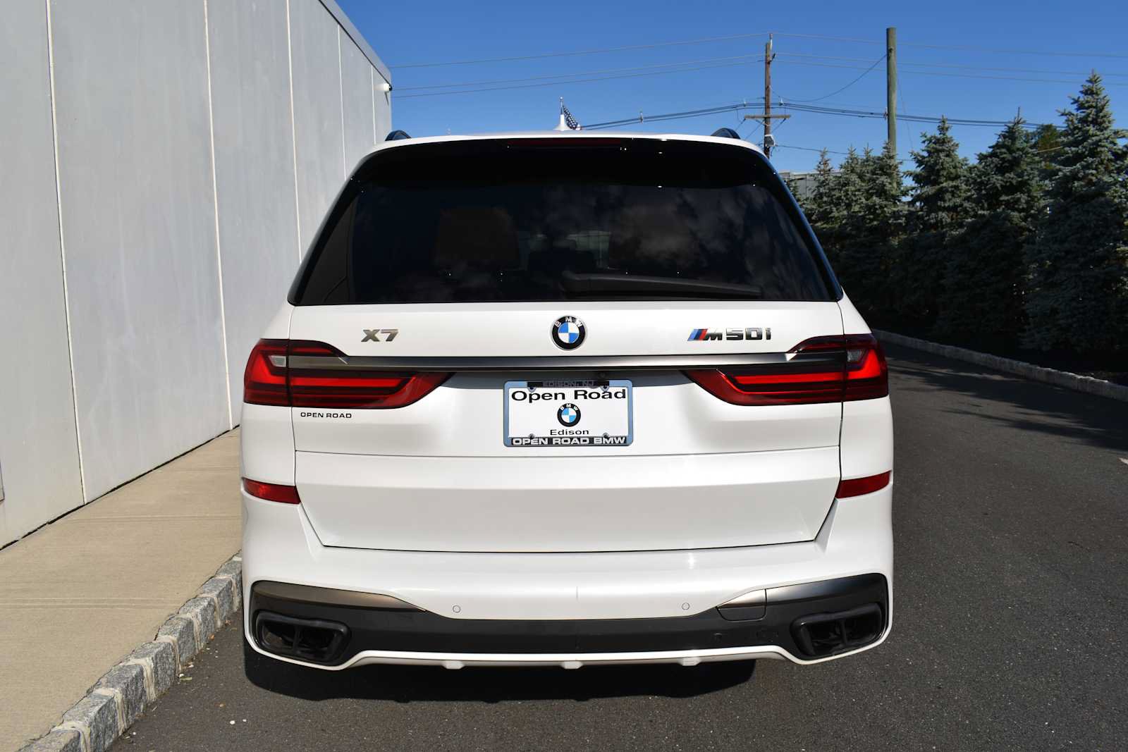 Used 2021 BMW X7 M50i w/ Cold Weather Package AWD/4WD image 6