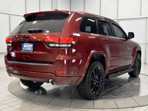 Used 2021 Jeep Grand Cherokee Laredo X image 8