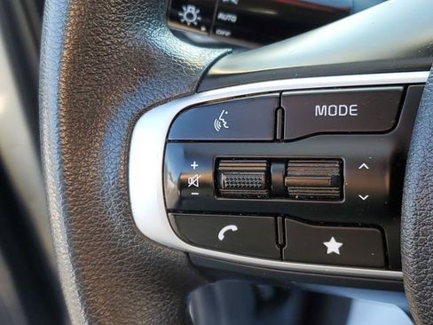Used 2023 Kia Sportage LX image 12