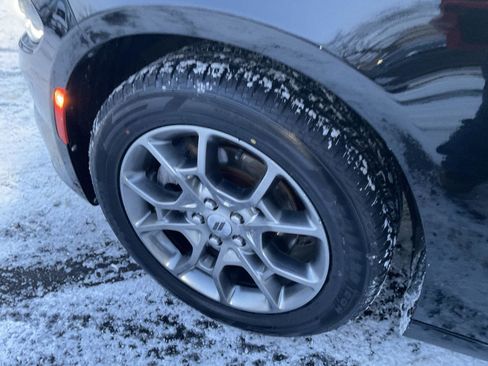 Used 2017 Dodge Charger SXT w/ AWD Plus Group image 9