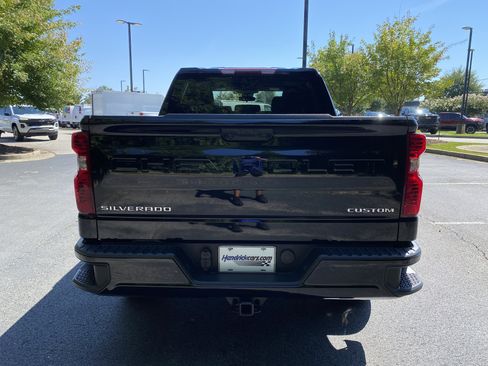Used 2024 Chevrolet Silverado 1500 Custom AWD/4WD image 8