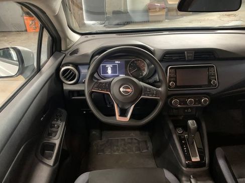 Used 2025 Nissan Versa SV FWD image 16