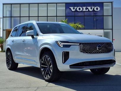 New 2025 Volvo XC90 B5 Plus w/ Protection Package Premier