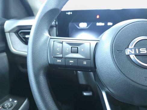 New 2026 Nissan Kicks SV w/ Cold Weather Package FWD image 16