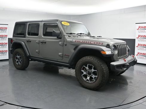 Used 2022 Jeep Wrangler Unlimited Rubicon w/ Cold Weather Group AWD/4WD image 2