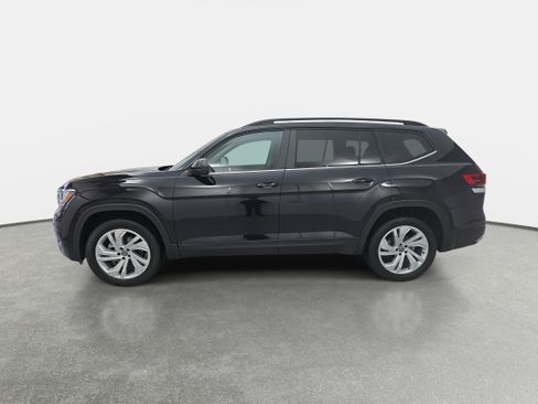 Certified 2023 Volkswagen Atlas SE image 6