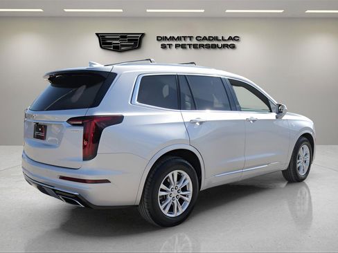 Used 2020 Cadillac XT6 Premium Luxury image 5