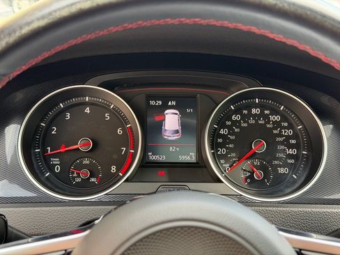 Used 2017 Volkswagen GTI SE FWD image 28