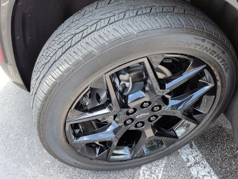 Used 2024 Chevrolet Traverse RS AWD/4WD image 15