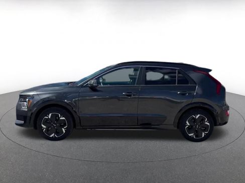 Used 2023 Kia Niro Wind w/ Wind Preserve Package image 9