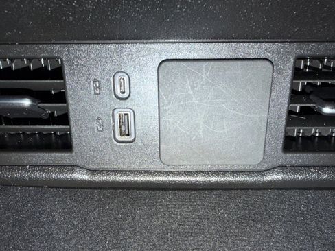 Used 2024 Chevrolet Silverado 1500 Custom image 32