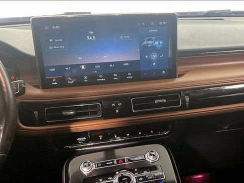 Used 2022 Lincoln Nautilus Reserve w/ Equipment Group 201A AWD/4WD image 6