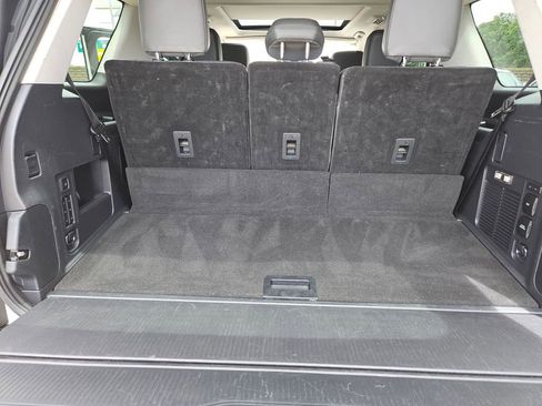 Used 2025 Ford Expedition Active AWD/4WD image 24