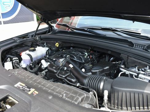 Used 2025 Jeep Grand Cherokee Limited w/ Black Appearance Package image 76