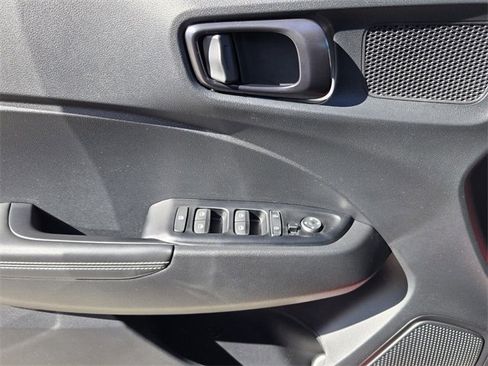 Certified 2023 Hyundai Venue Limited image 26