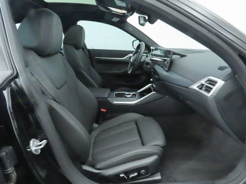 Used 2025 BMW i4 eDrive40 w/ M Sport Package image 21