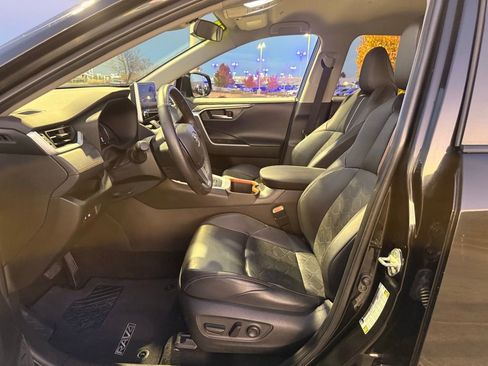 Used 2023 Toyota RAV4 Adventure image 12
