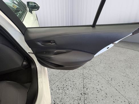 Used 2025 Toyota Corolla LE FWD image 15