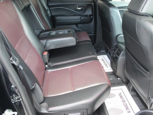 Used 2019 Honda Ridgeline Black Edition image 11