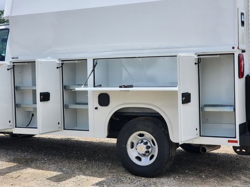 New 2024 Chevrolet Express 3500 w/ Power Convenience Package image 13