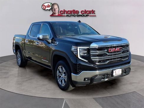 Used 2025 GMC Sierra 1500 SLT image 7