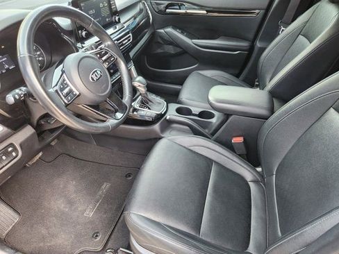 Used 2021 Kia Seltos EX image 4
