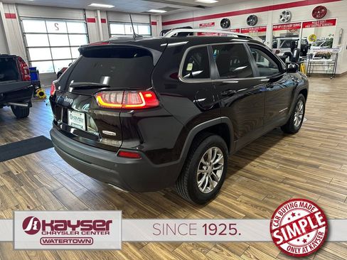 Certified 2021 Jeep Cherokee Latitude Lux w/ Comfort/Convenience Group AWD/4WD image 5