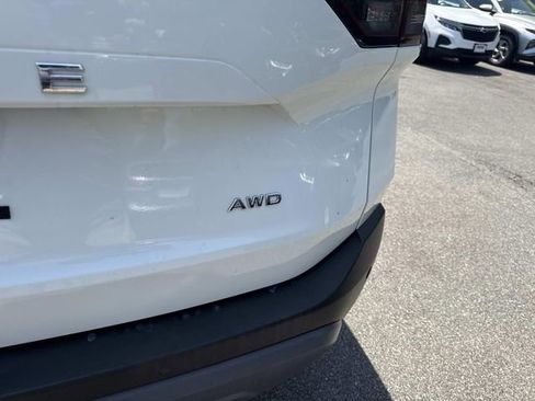 Used 2023 Nissan Rogue S AWD/4WD image 7