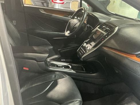 Used 2019 Lincoln MKC Reserve w/ MKC Climate Package image 22