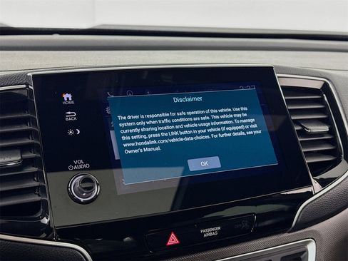 Used 2025 Honda Passport TrailSport image 12