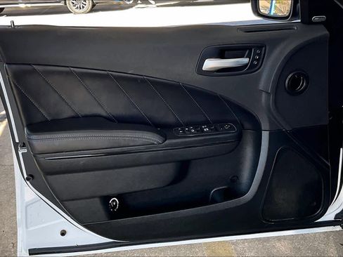 Used 2016 Dodge Charger SXT w/ Plus Group image 21