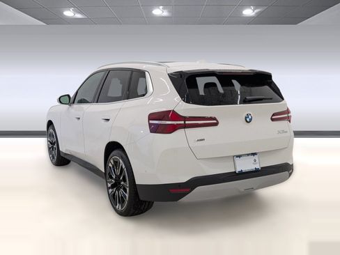 Used 2026 BMW X3 xDrive30i w/ Premium Package AWD/4WD image 3